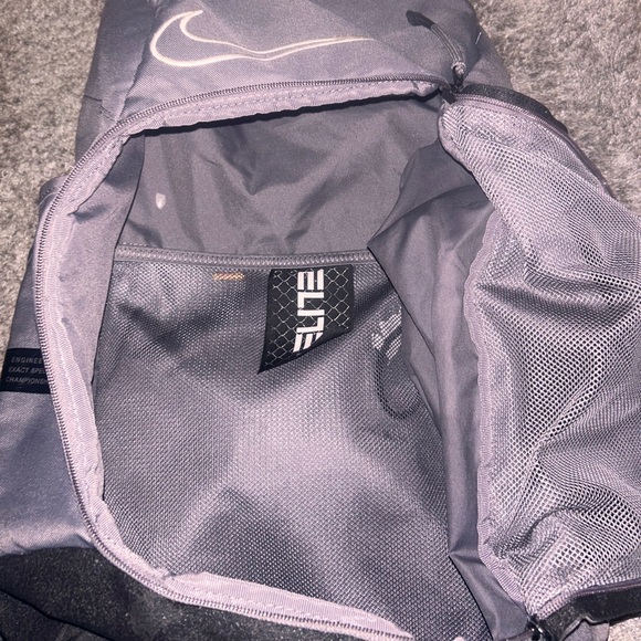 Gray Nike Elite bag - Picture 4 of 4